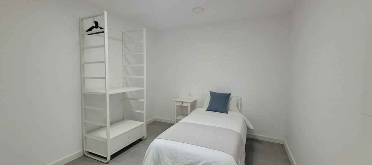 חדר שינה ליחיד