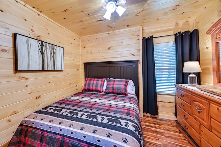 Lower level bedroom