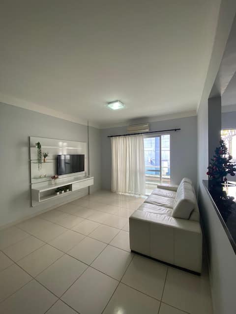 Anúncio popular: Central apartment, 2 blocks from the beach em Balneário Camboriú
