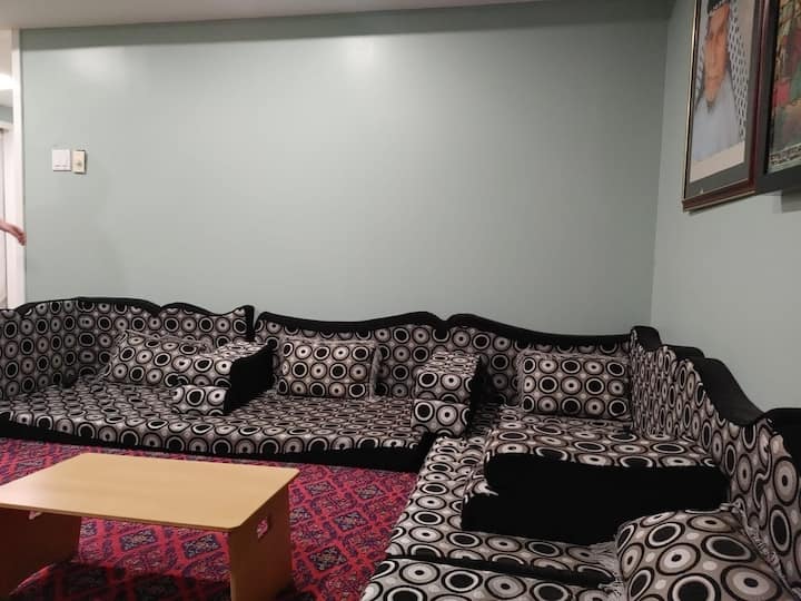 Forest Haven 2br Walk-out & View - London