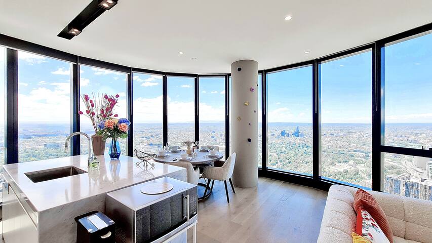 84 Floor/Splendid View/free car park/3B/Crown gallery image 4