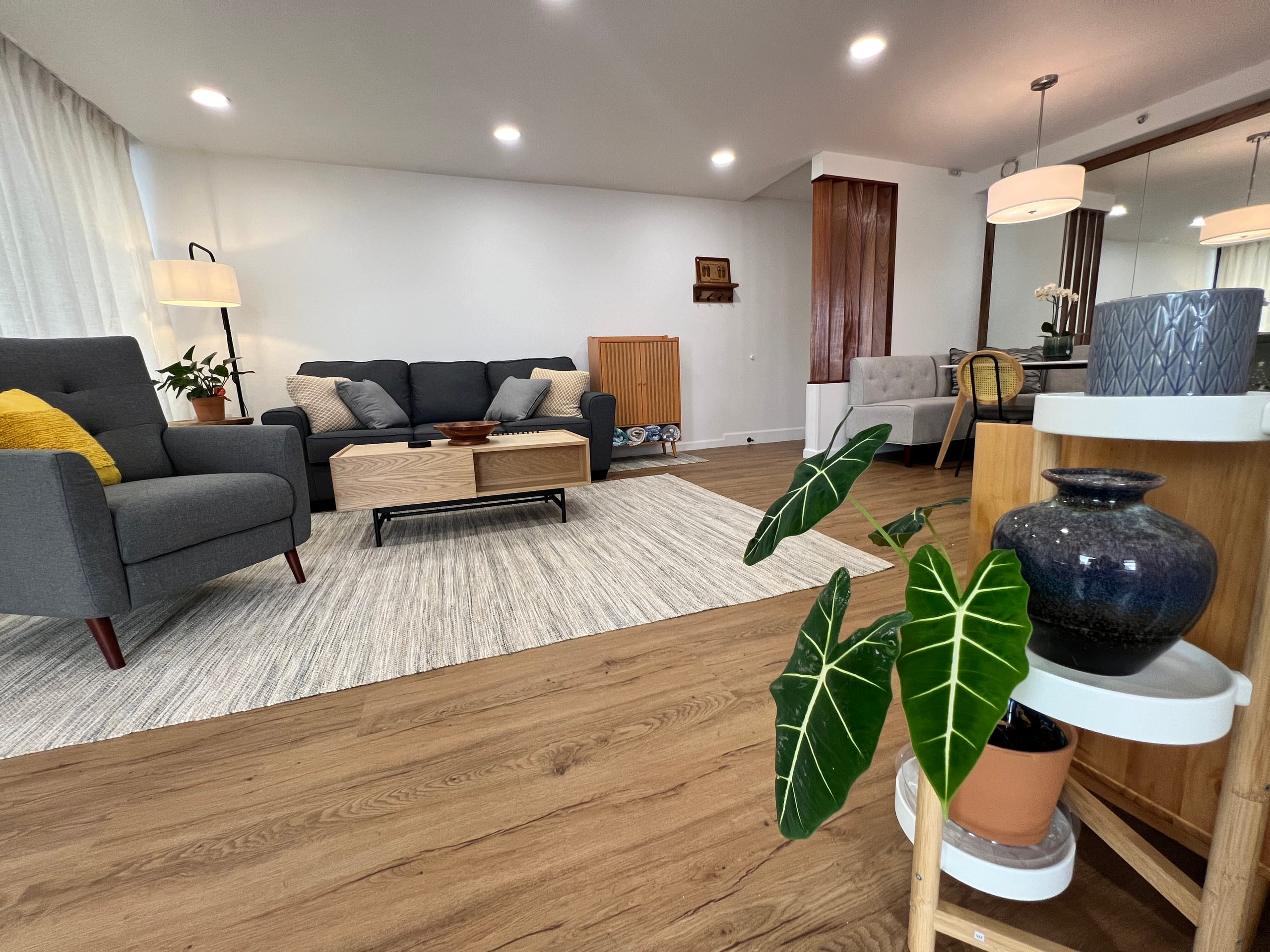 Gorgeous Waikiki Condo! - Image 3