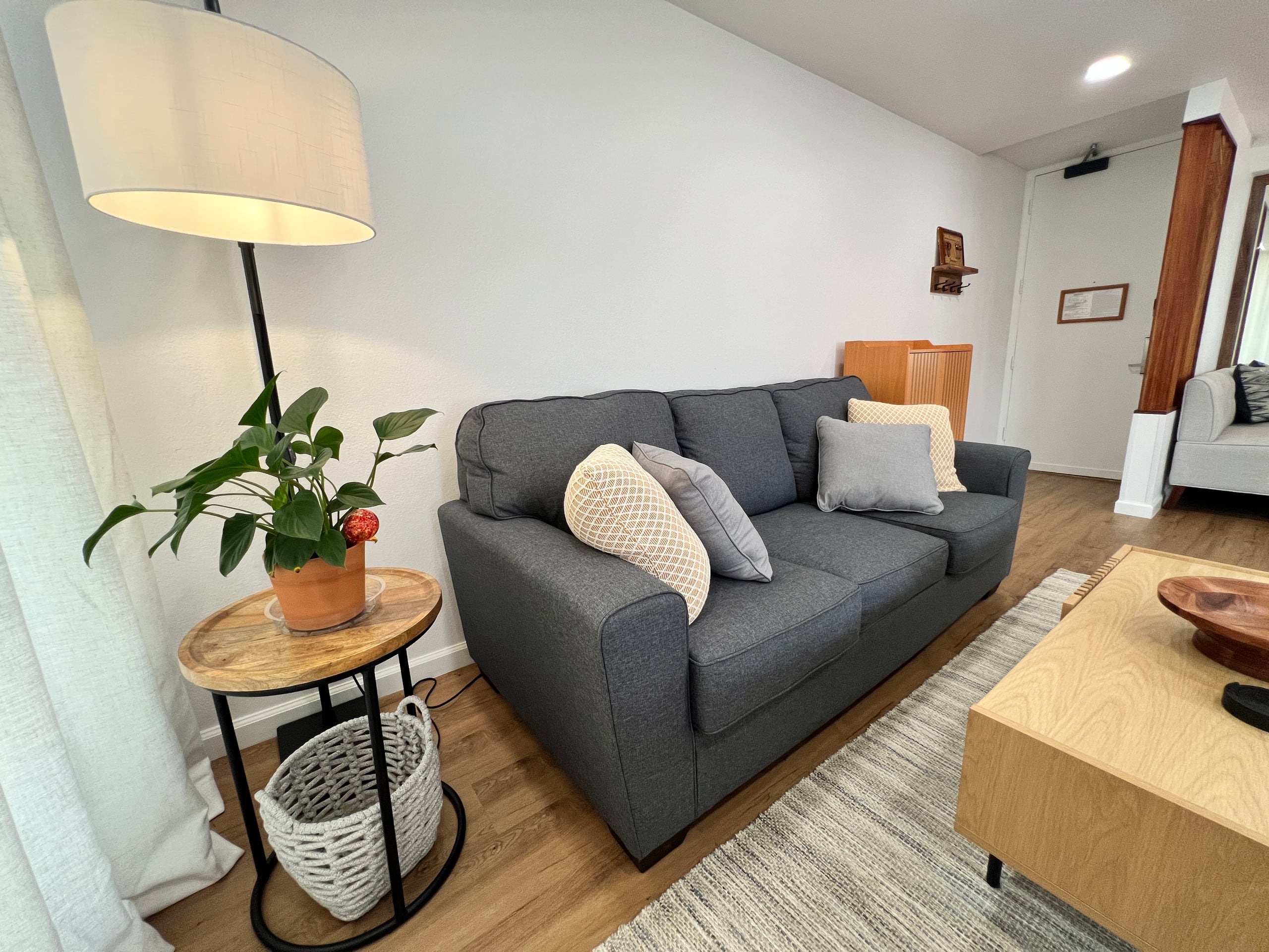 Gorgeous Waikiki Condo! - Image 2