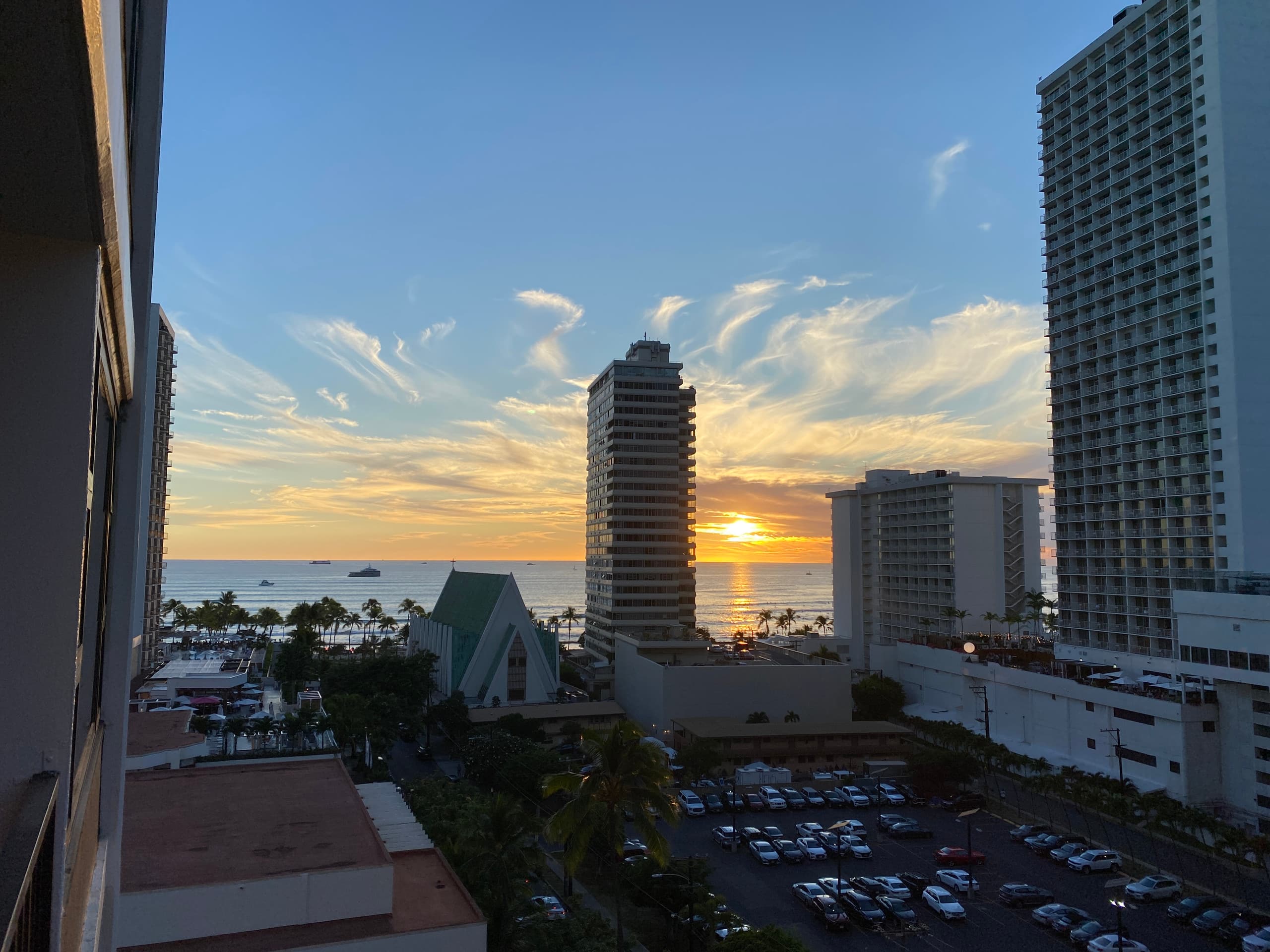 Gorgeous Waikiki Condo! - Image 1
