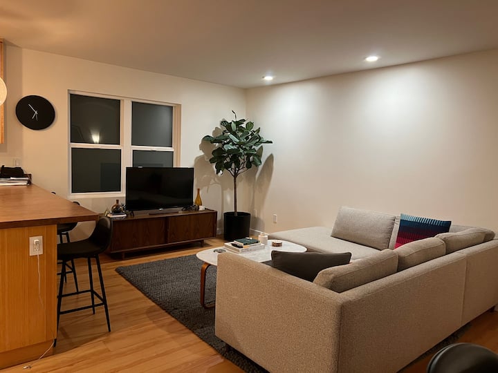 Sunny, 3-level Home W/ Ocean Views & Private Patio - San Diego, CA