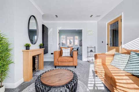 Stylishly decorated 3-bed house