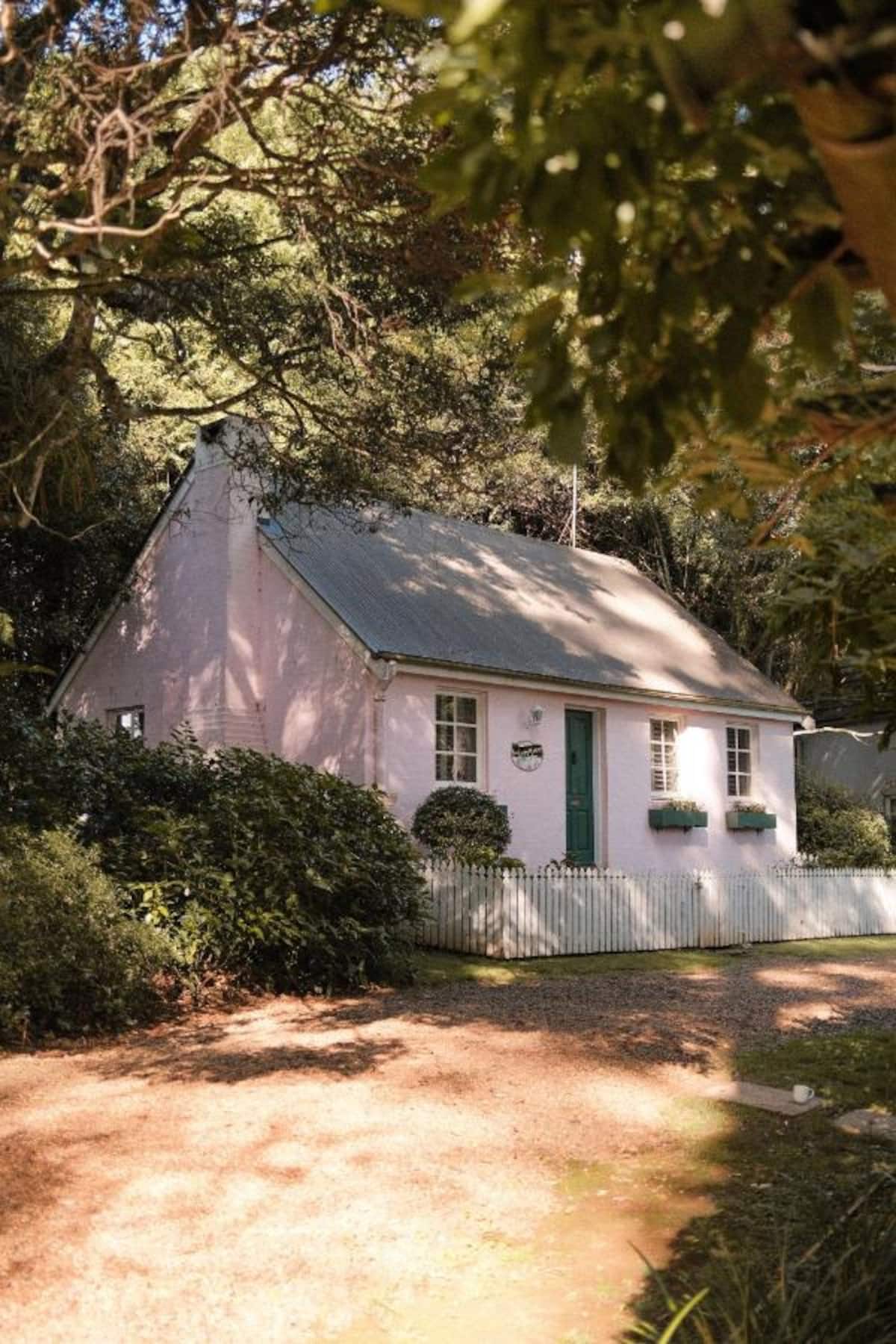Romantic pink cottage in a Quaint English Village — photo via the host's Airbnb listing