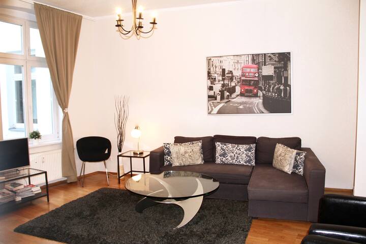 Charming apartment, BEST location gallery image 2