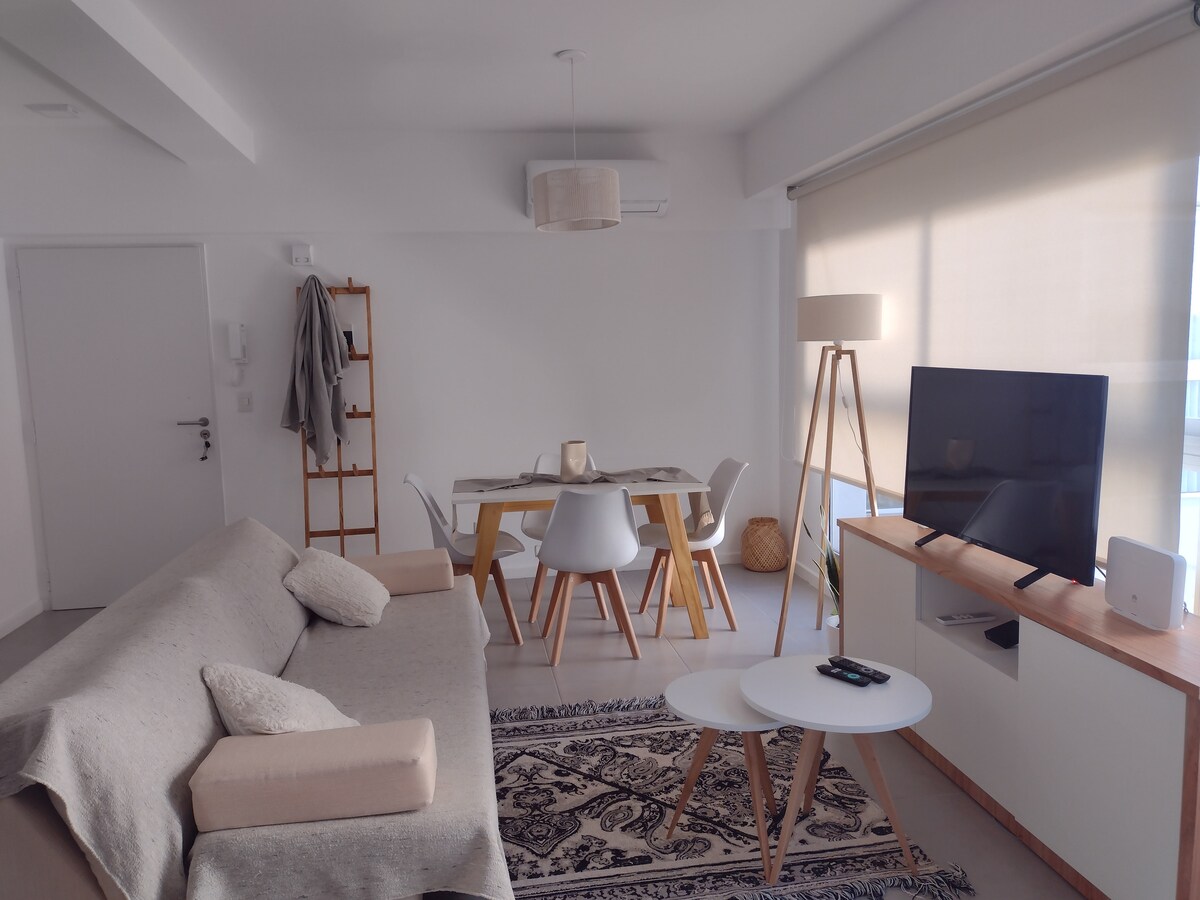 Anuncio de Airbnb popular: Enjoy Hermoso Studio BS AS en Comuna 6