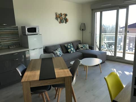 T2 in residence with terrace and private parking