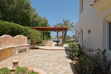 White Villa open lagoon view