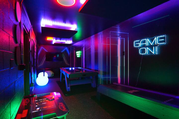 Mntn View, Hot Tub, Arcade, Yoga gallery image 5