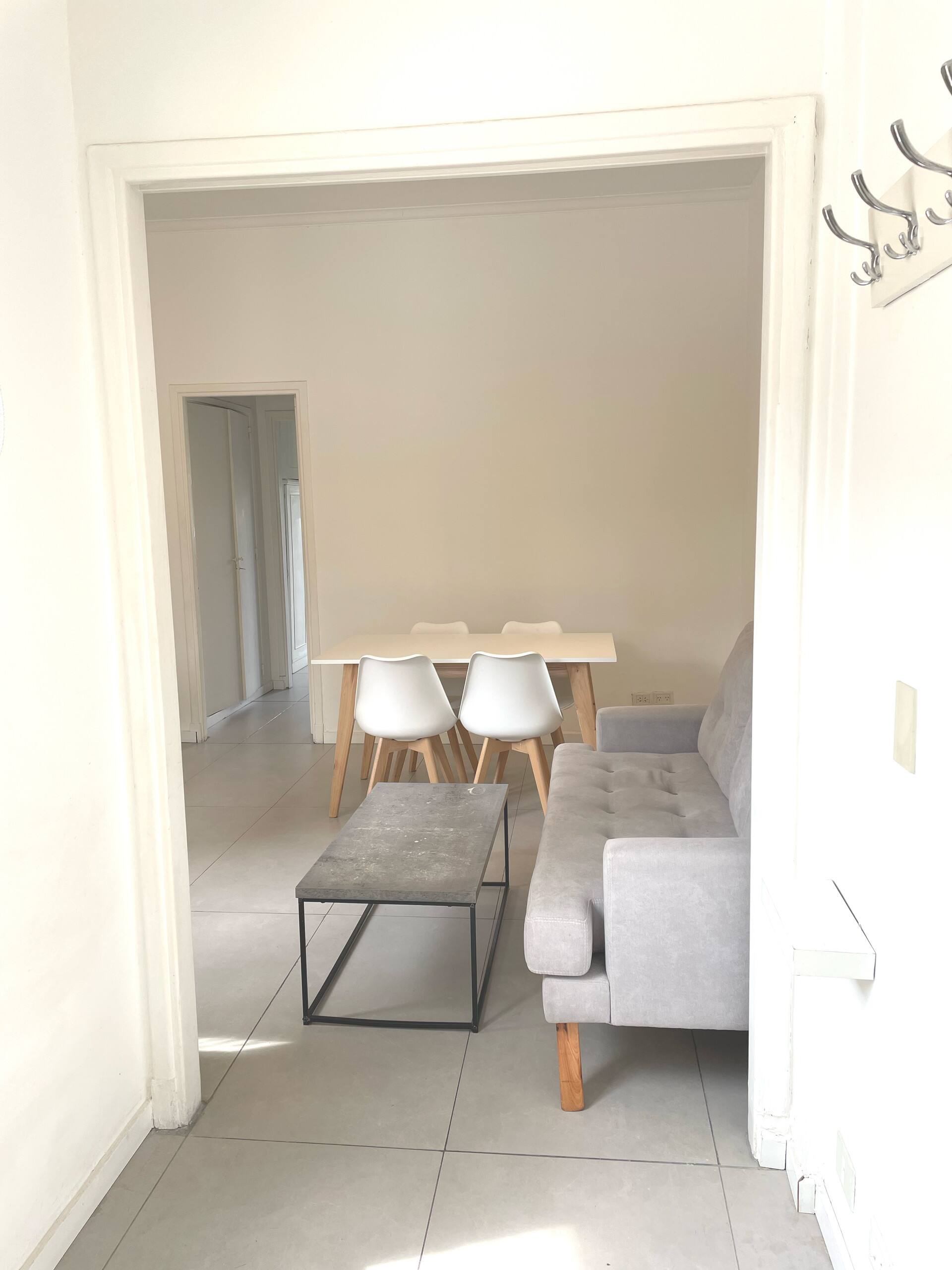 Bright entire apartment in Colegiales