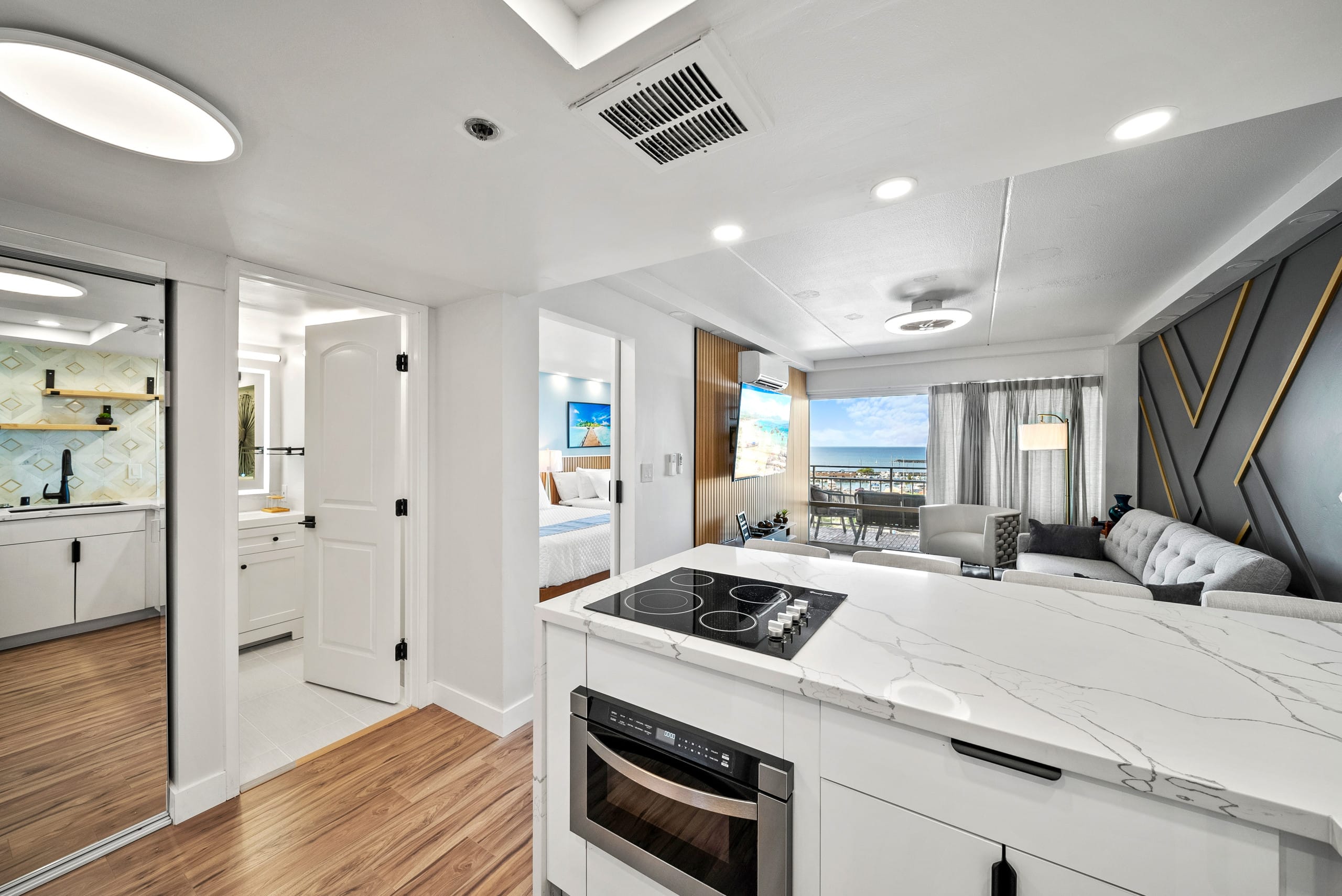 Renovated Ocean View 1 bdrm Unit @ the Ilikai - Image 6
