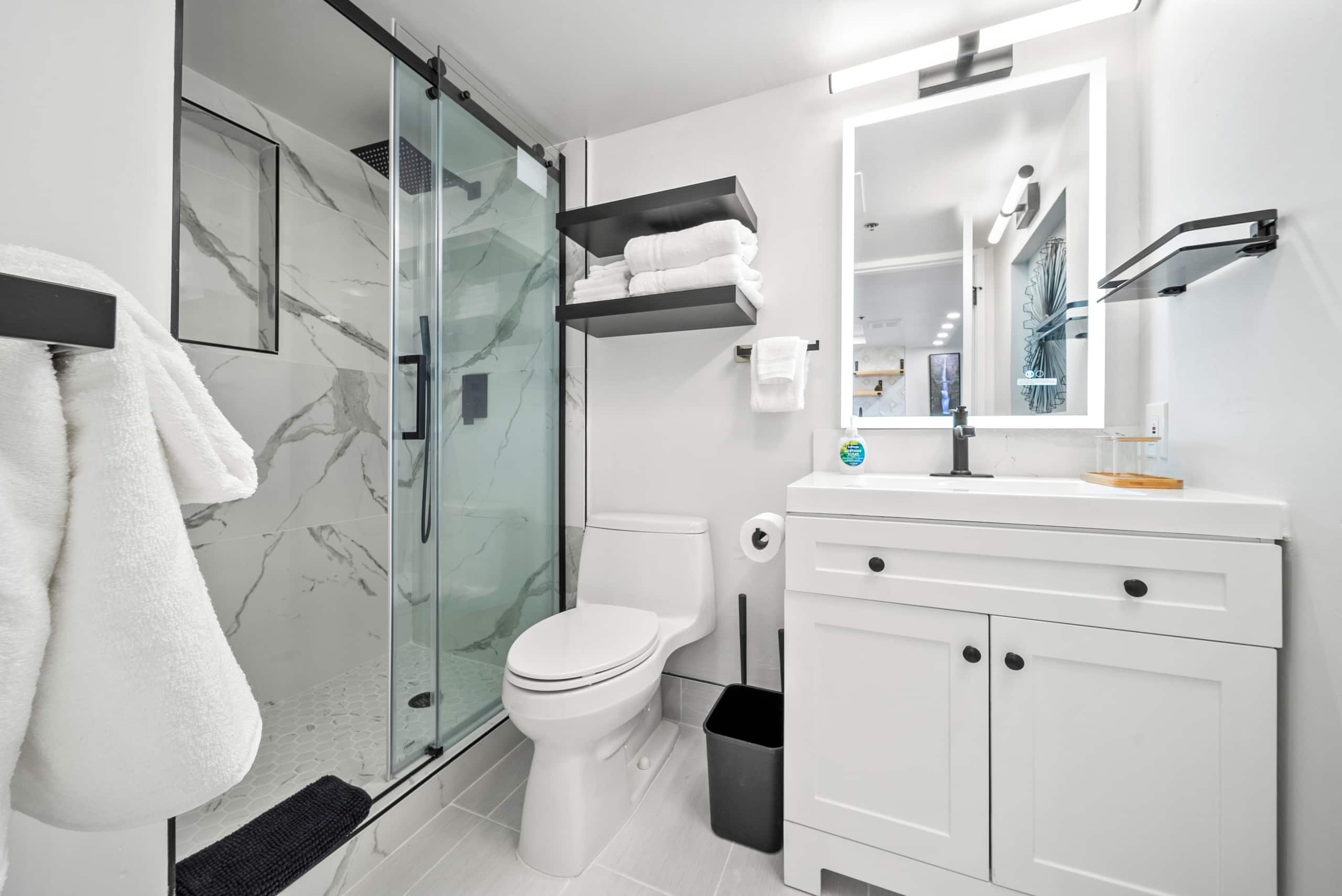 Renovated Ocean View 1 bdrm Unit @ the Ilikai - Image 17