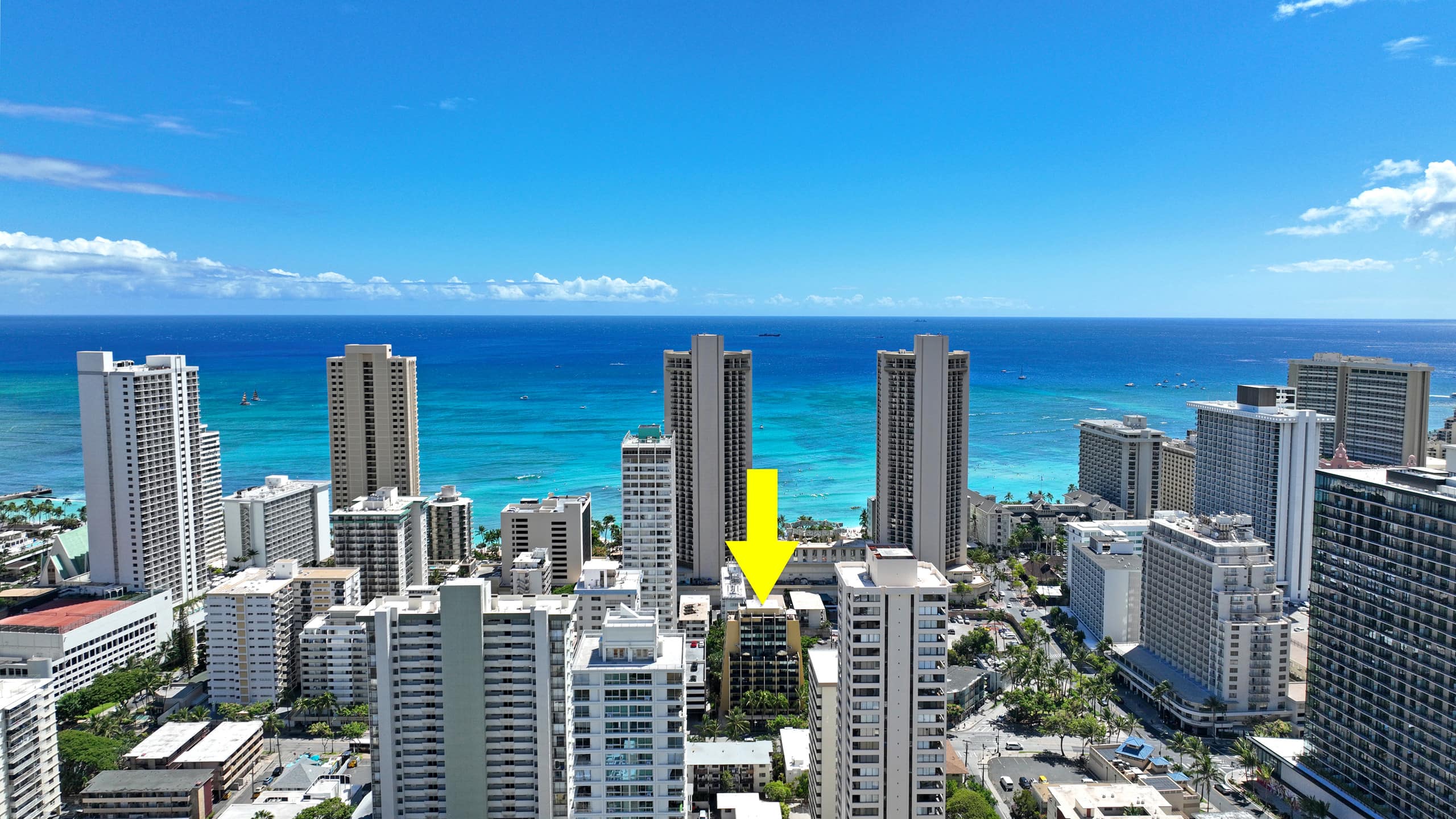 Bamboo 1005 Central Waikiki Queen Studio,Pool,AC - Image 10