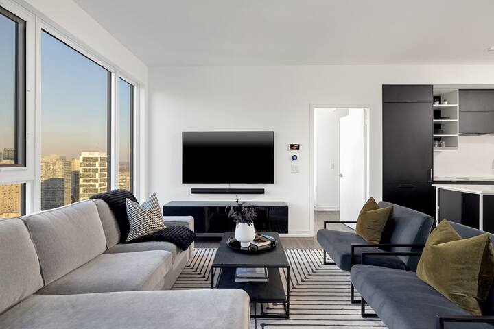 Luxury Penthouse DT | 3 Beds | Outdoor Fire & BBQ gallery image 5