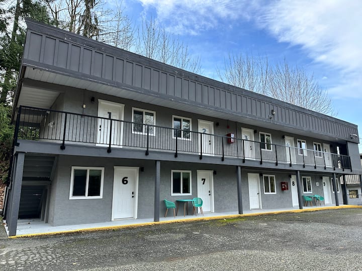 Lake Cow’s Newest Chic Motel! - Lake Cowichan