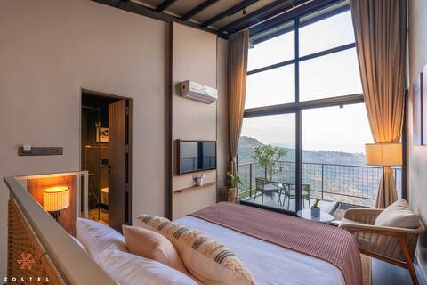 Superior Dlx Room Hammock Balcony in Panchgani