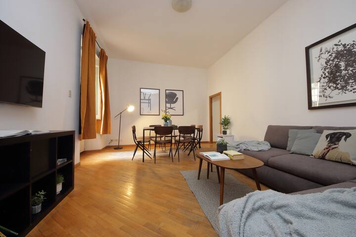 Giant Borghese Apartment