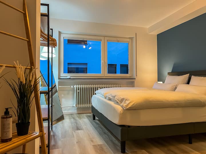 ของใช้ในห้องน้ำ Prija ฟรี (แชมพูบำรุงผิวและสระผมผสมโสม)