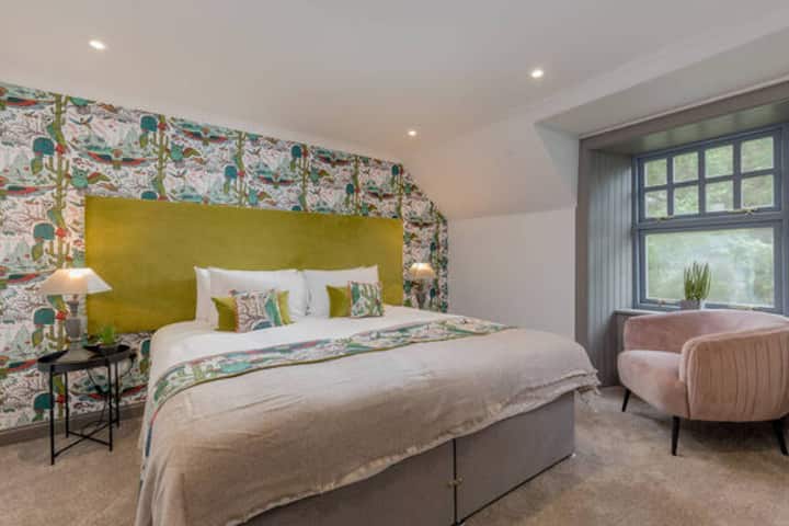 Спалня 3 във фермерска къща


Всички легла могат да бъдат оправени като двойни или суперкинг.  

4 разтегателни легла Z (1/спалня) са на разположение при заявка. 

Заявките за конфигурация на леглата трябва да бъдат направени 2 седмици предварително. Благодарим ви

С най - добри пожелания 
Рейчъл 
rachelsfarm.com



