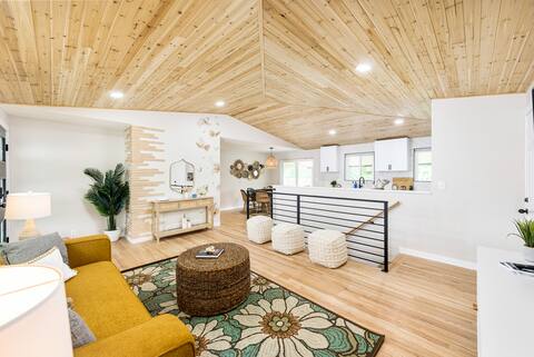 Luxury Jungle Haven Near DT Littleton & Denver