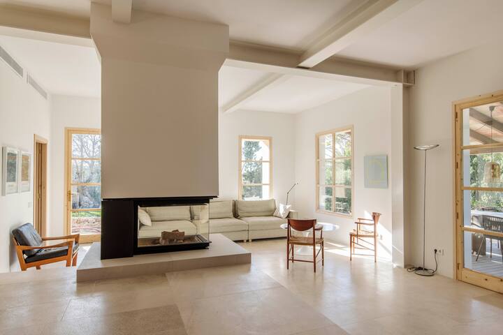 Luxurious Finca Can Talaieta gallery image 5