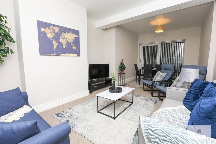 Amazing Spaces Relocations Ltd managed Airbnb listing 3