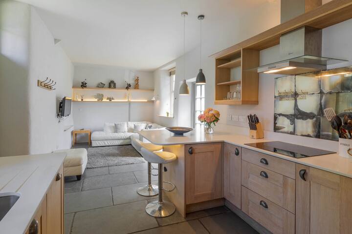 Thatched Barn/sea/jacuzzi/tennis/dog/bbq/paddock - Woolacombe