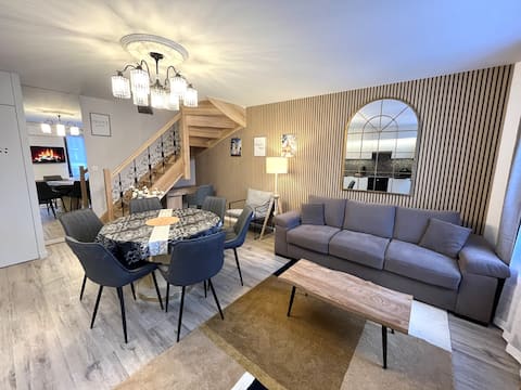 *Olivia* Unique apartment *RER A*Close to Paris*Wifi