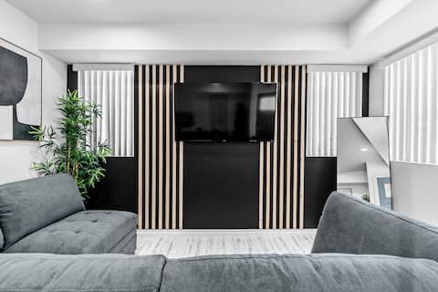 Stylish New Home Near DTLA, Disneyland, SOFI