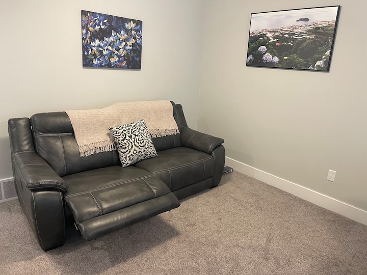 Peaceful & Close To Skiing/lakes - Castlegar