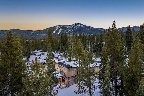 Tahoe Lux Retreat | 4 Kings | View | BBQ + FirePit