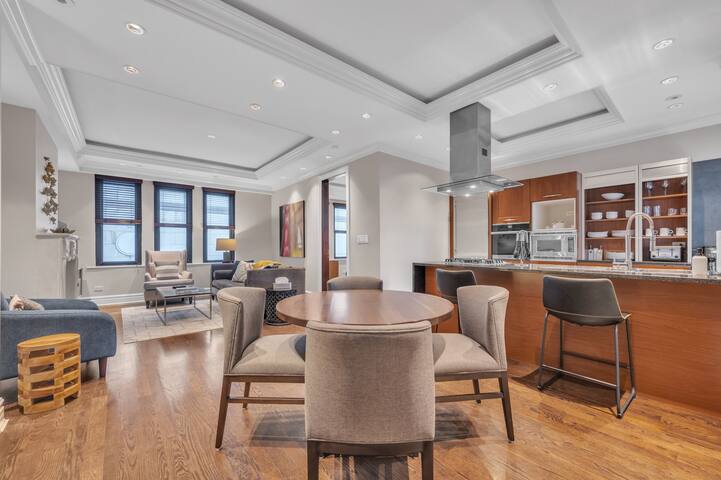 Chic 2BR Gem with Fireplace gallery image 5