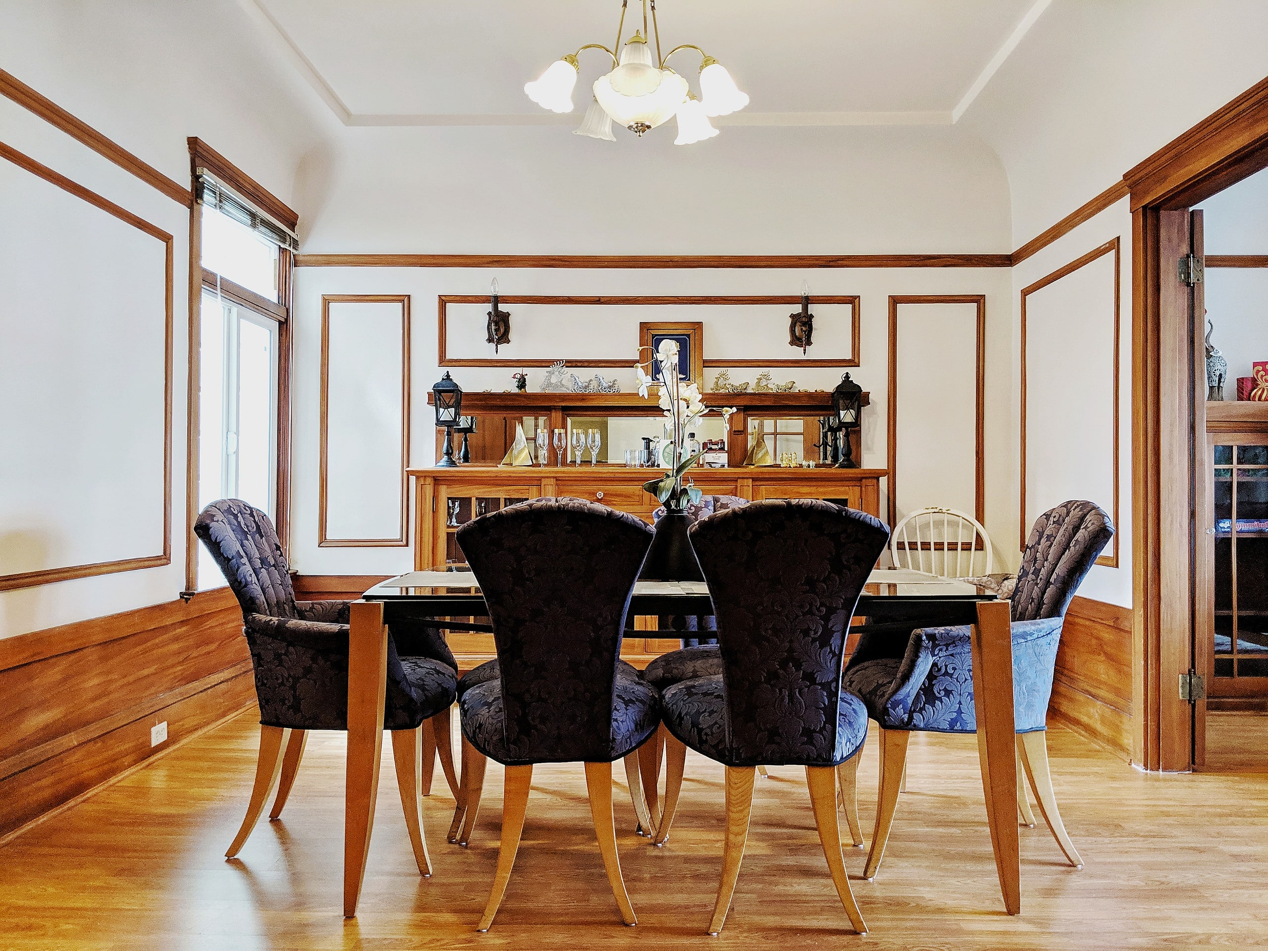 Home in San Francisco · ★4.94 · 3 bedrooms · 5 beds · 1.5 baths - Image 11
