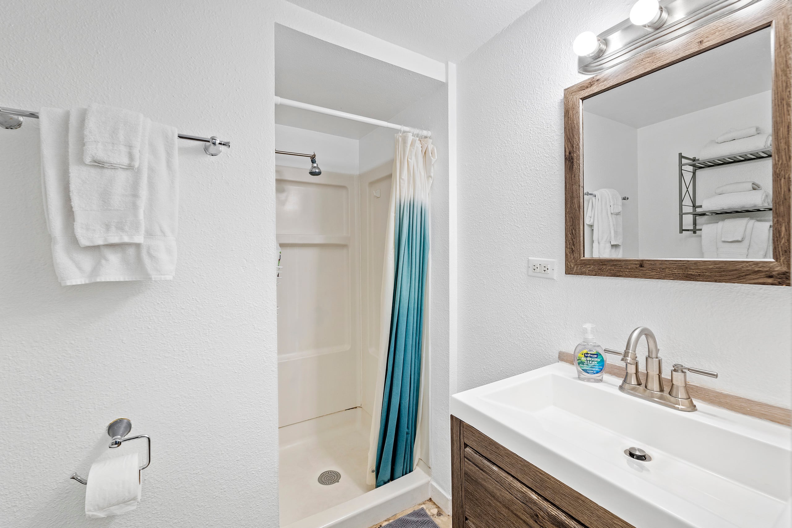 Cute Condo in Waikiki #207 - Image 10