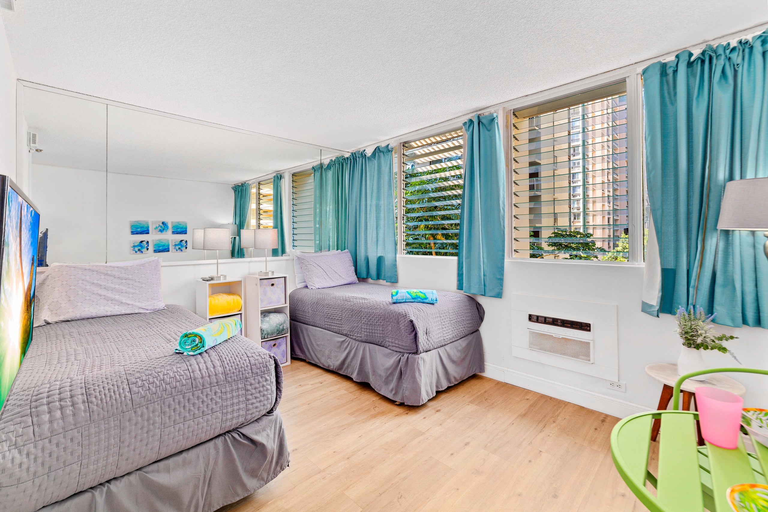 Cute Condo in Waikiki #207 - Image 2