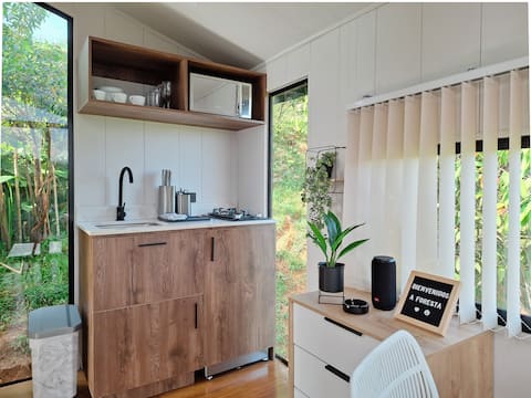 Successful Airbnb property: Foresta 2: Modern cabin overlooking the Rock in El Peñol