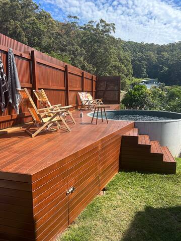 Poolside Picasso – A Luxurious Hinterland Escape gallery image 2