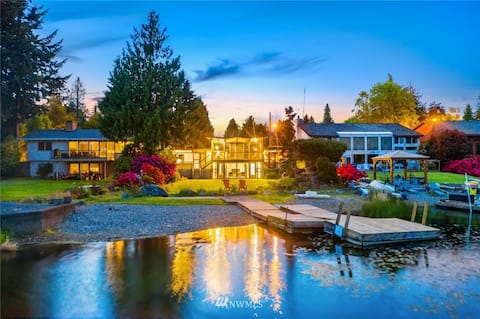 Seattle Lake Front Oasis