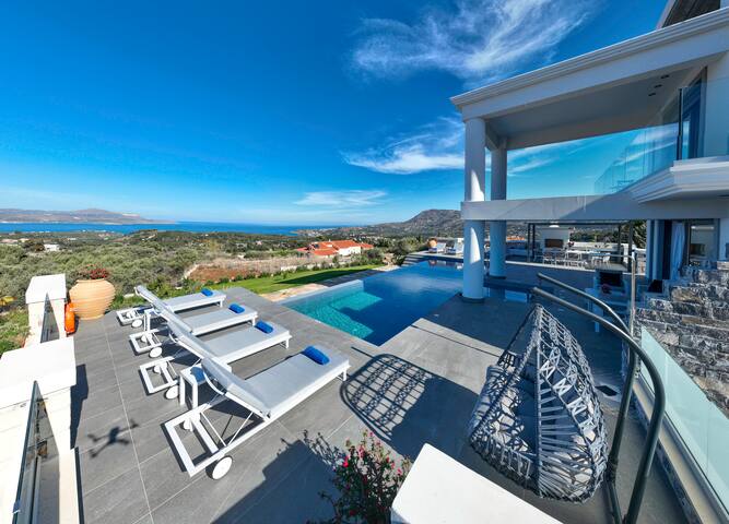 Villa Grand Fysaeri, 6 BD, 6 BA, pool, Jacuzzi! gallery image 5