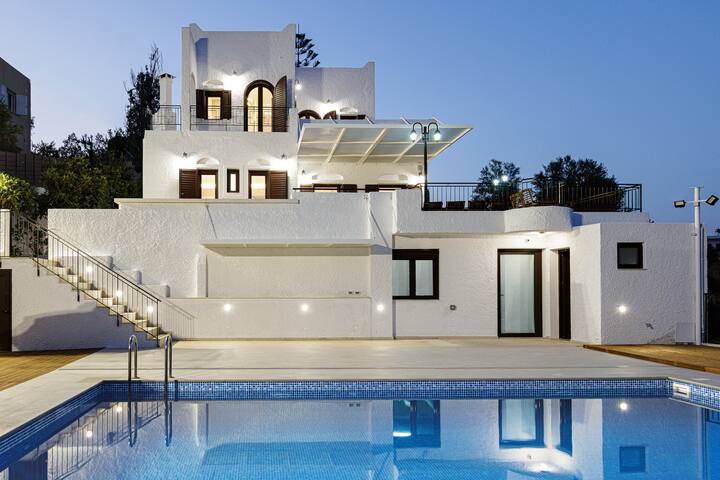 The White House of Bali, panoramic seaview villa