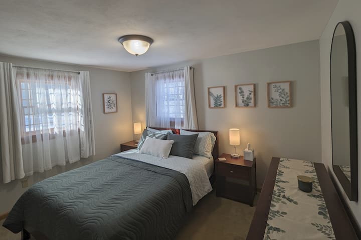 Dormitorio 2 con cama tamaño queen