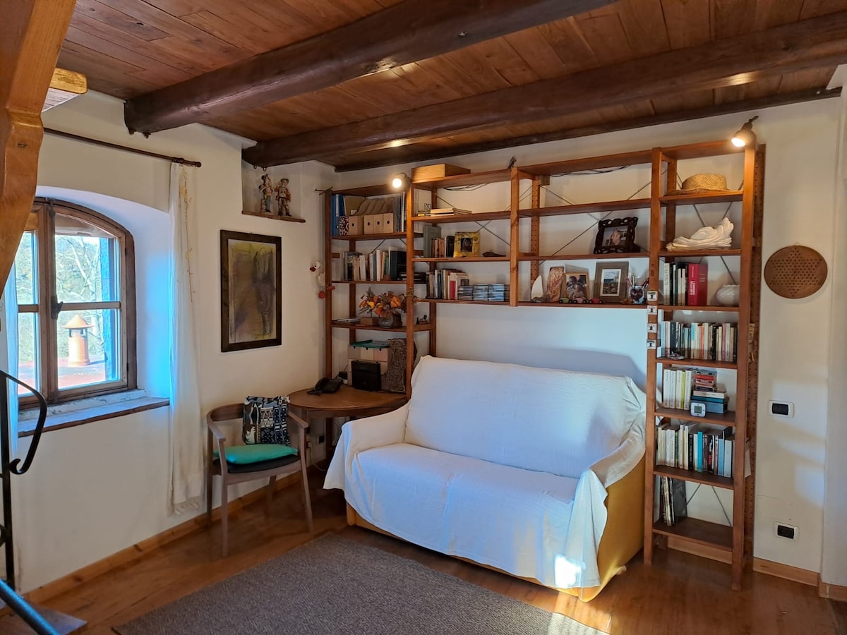 Annuncio Airbnb popolare: Casa Foglia Verde - nature steps from the sea a Lerici