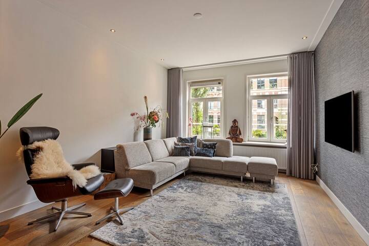 Luxurious home (garden + patio) gallery image 5