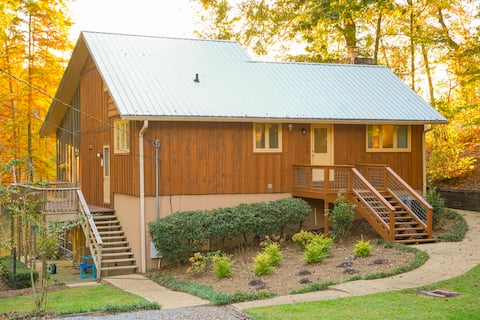 Successful Airbnb property: Cabin at Lake Martin in Alexander City