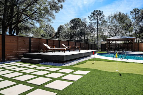 Great Patio/Pool/ I-4 & 75 Busch Gardens Sleeps 10