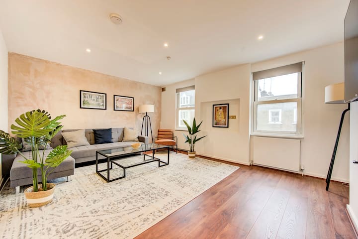 3 Bed Baker Street Central Apartment