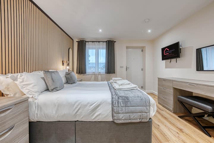 Luxury Stockton Studio Rooms, Free Wifi | Parking - Draycote Water